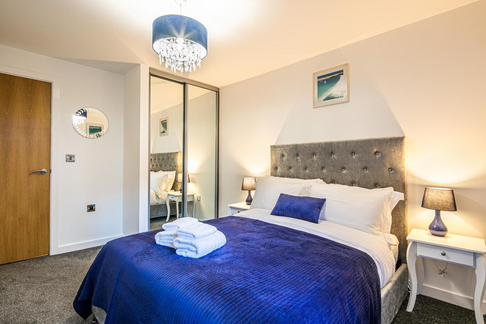 Stylish 2 Bed Apt 18 - City Centre, Free Parking, Espresso Machine & Netflix - Hosted By Stay Host Save เชฟฟิลด์ ภายนอก รูปภาพ